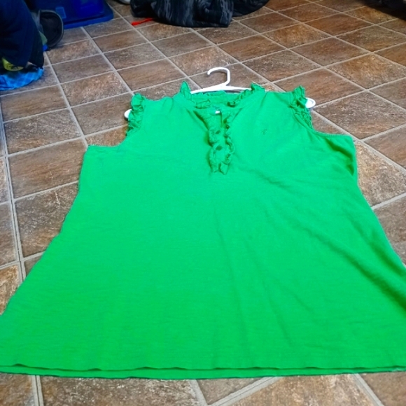 Lilly Pulitzer Witherbee Ruffle neck top. Size XL. - Picture 2 of 4